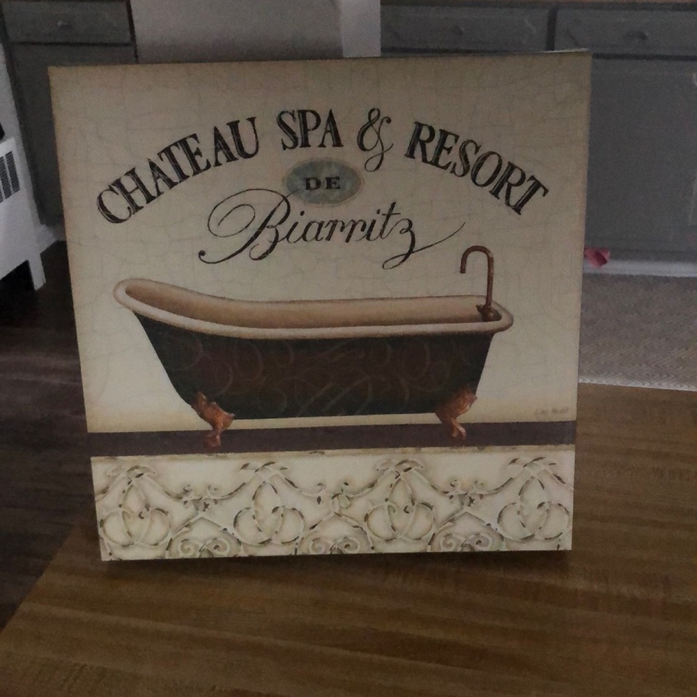 Bathroom wall art